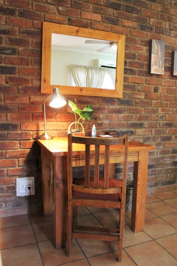 Ngwenya Boutique Hotel Lephalale Exteriör bild