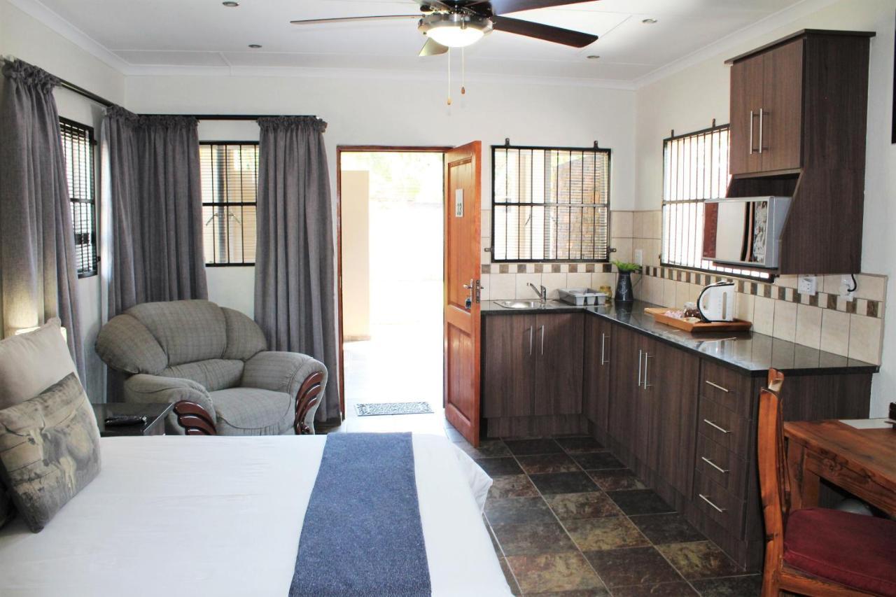 Ngwenya Boutique Hotel Lephalale Exteriör bild